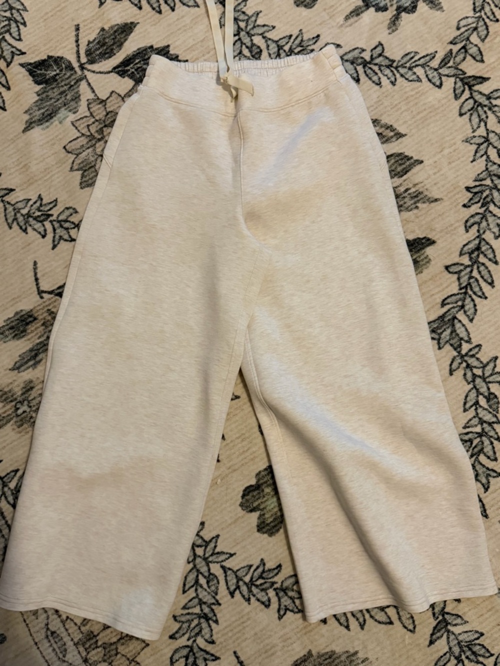 SPANX Cream Wide-Leg Cropped Sweatpants